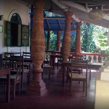 Astoria Hotel Parra Kültér fotó