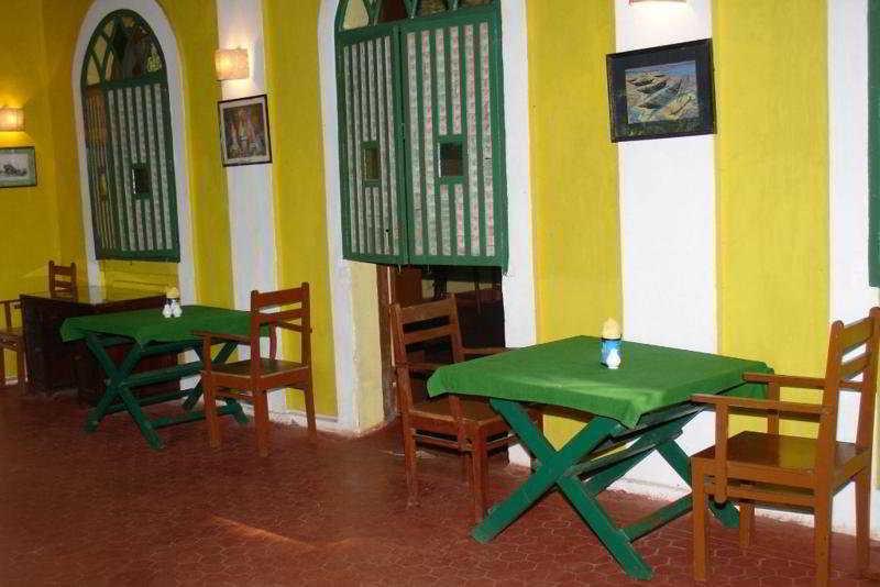 Astoria Hotel Parra Kültér fotó